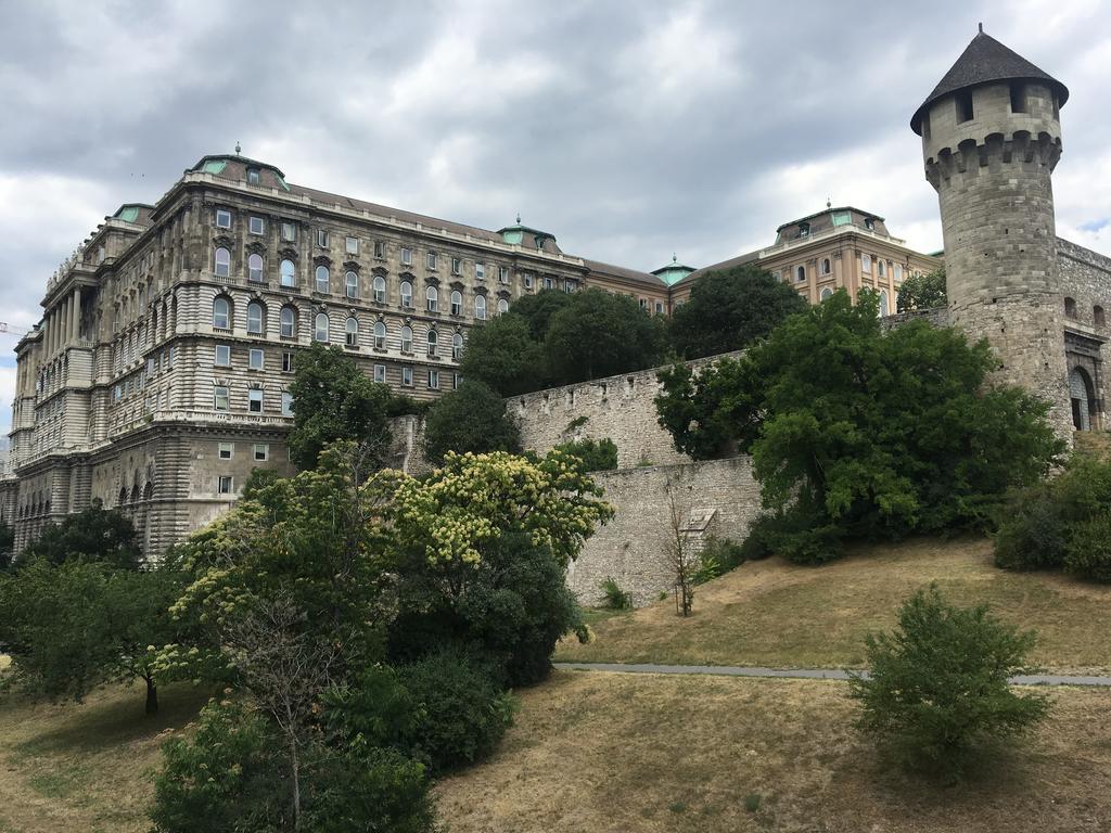 Castel View Apartment Budapest Exterior photo